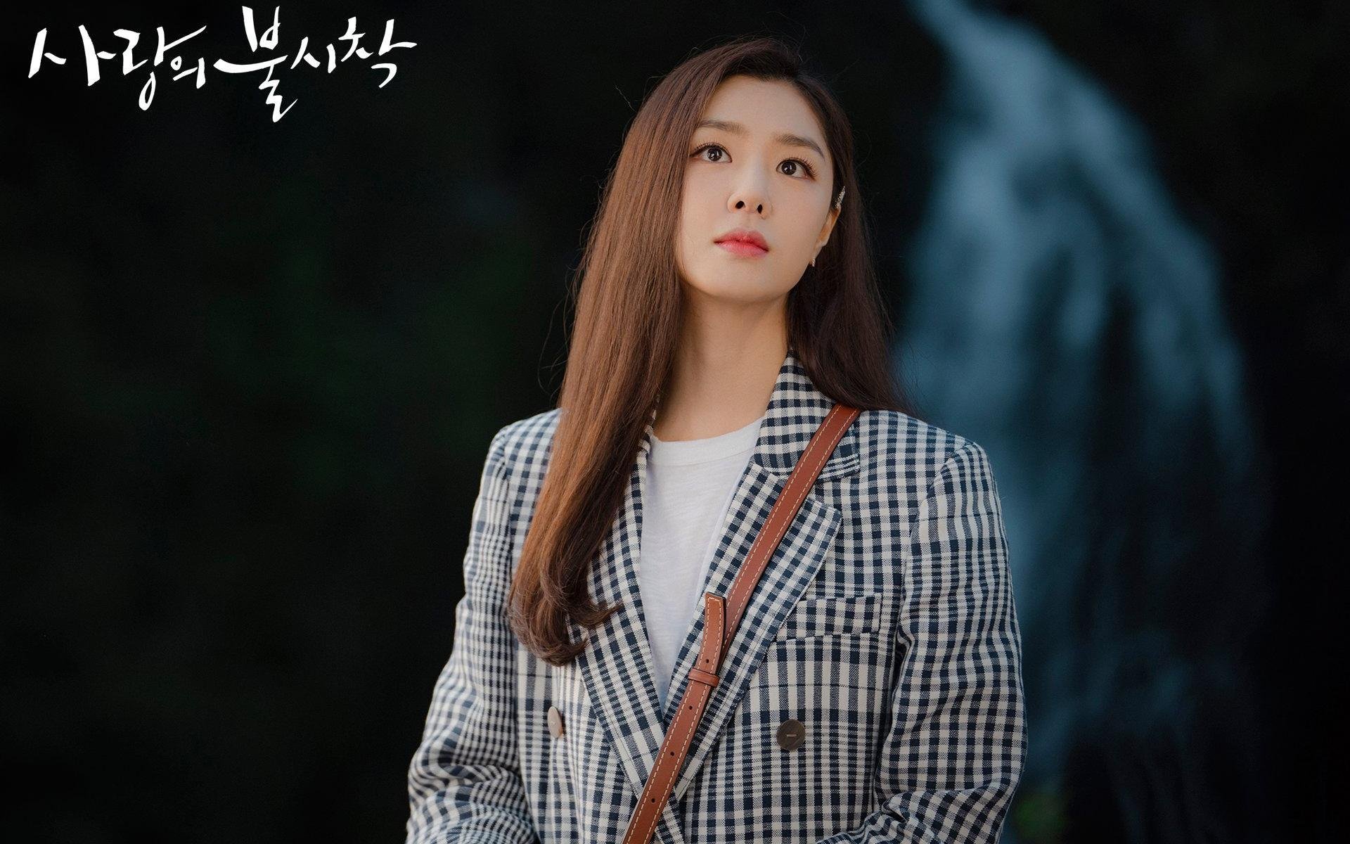 哥伦比亚队在巴黎奥运会比赛中展现出高效的传球配合,哥伦比亚进球的是谁